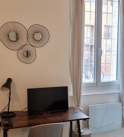 Ferienwohnung Studio En Rdc - Quai De Garonne - Capitole - Wifi Toulouse Exterior foto